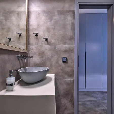 Olea & Ramus Paros * Isterni (Paros)