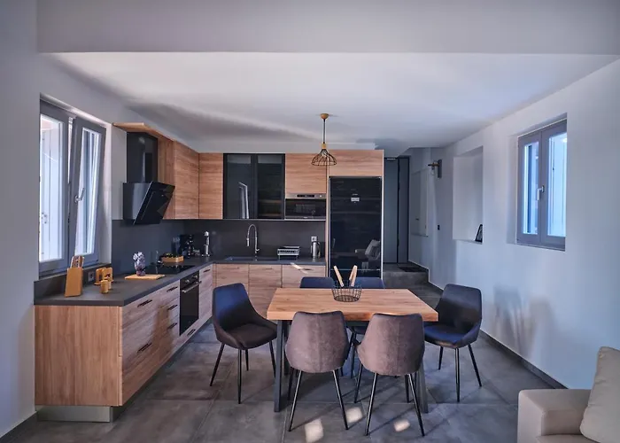 Olea & Ramus Paros *