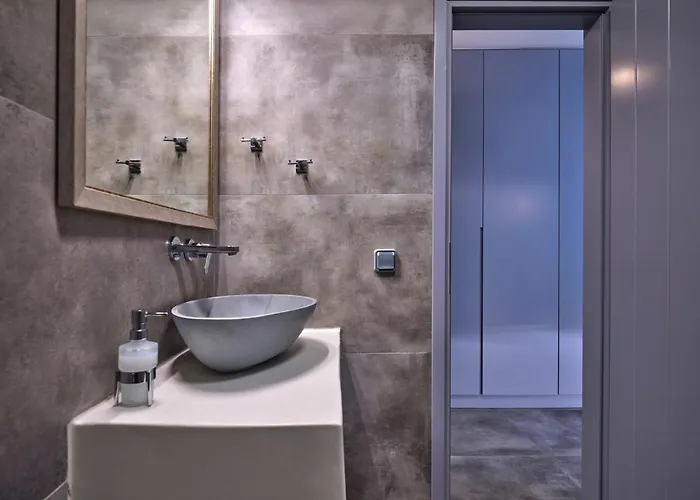 Olea & Ramus Paros * Isterni (Paros)